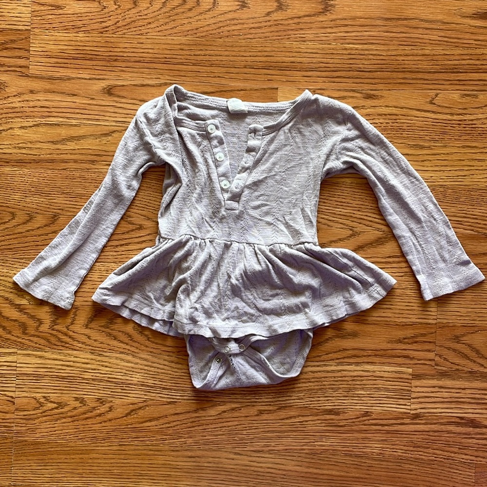 Kate Quinn lavender pointelle skirt onesie - 2t - gently used